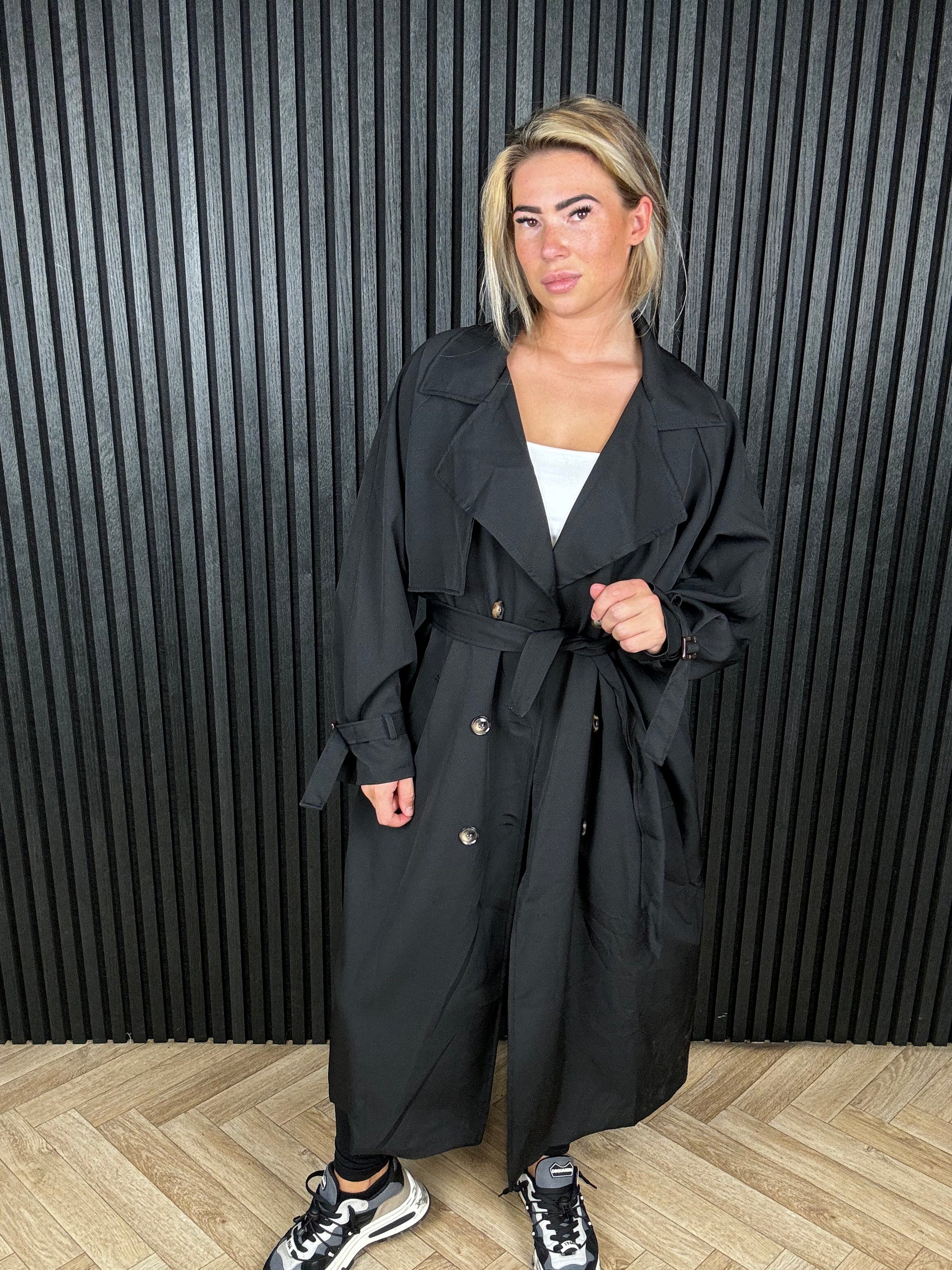 Trenchcoat Zwart Plussize